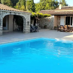 L'opaline 10 Pers Piscine Privée Chauffée Animaux Admis Wifi , Salavas France